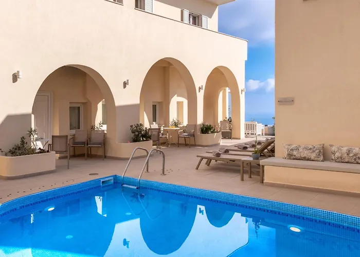 Reverie Santorini 4*