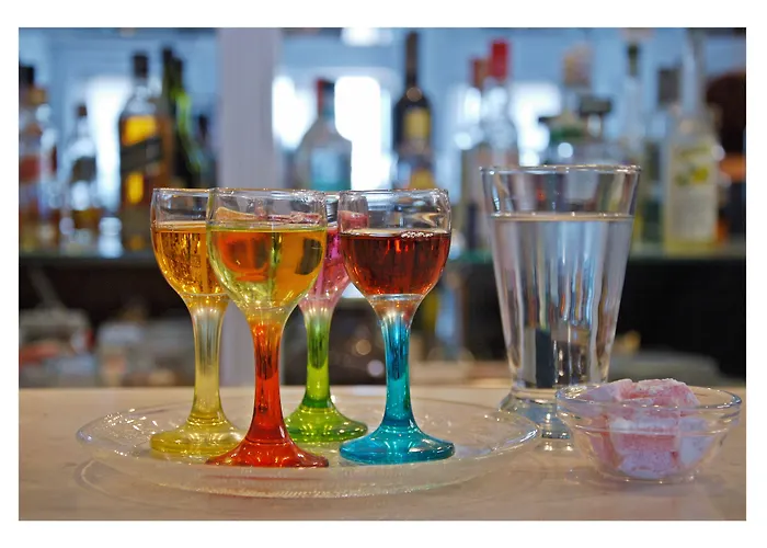 Reverie Santorini Firostefani