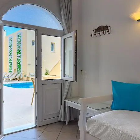 Reverie Santorini Apartahotel Firostefani