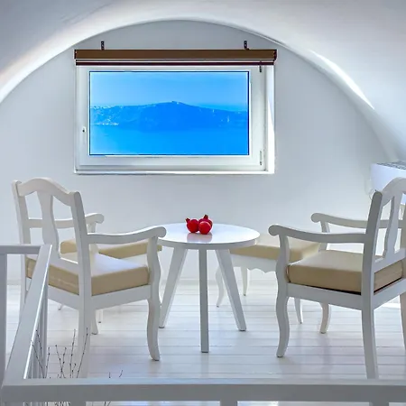 Reverie Santorini Апарт-отель