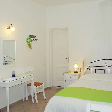 Reverie Santorini 4* Φηροστεφάνι