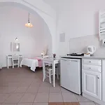 Reverie Santorini 4*
