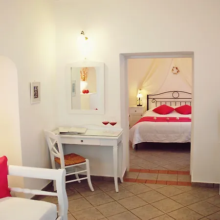 Reverie Santorini