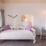 شقة فندقية ريفيريا سانتوريني