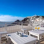 شقة فندقية ريفيريا سانتوريني 4*