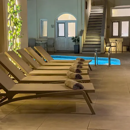 شقة فندقية ريفيريا سانتوريني 4*